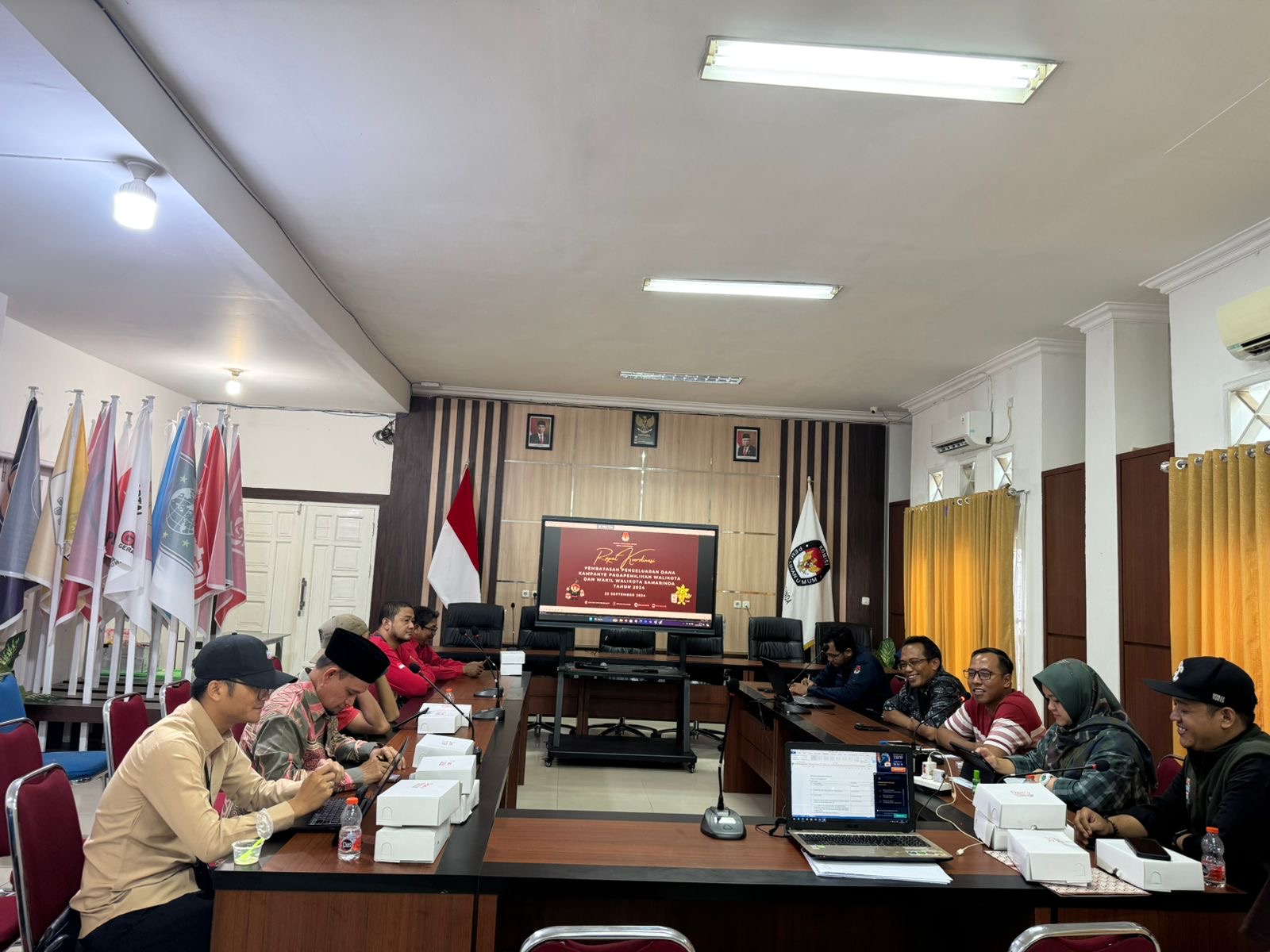 Bawaslu Kota Samarinda menghadiri rapat koordinasi terkait PKPU Nomor 14 Tahun 2024 yang mengatur mengenai Dana Kampanye Peserta Pemilihan Gubernur dan Wakil Gubernur, Bupati dan Wakil Bupati, serta Walikota dan Wakil Walikota